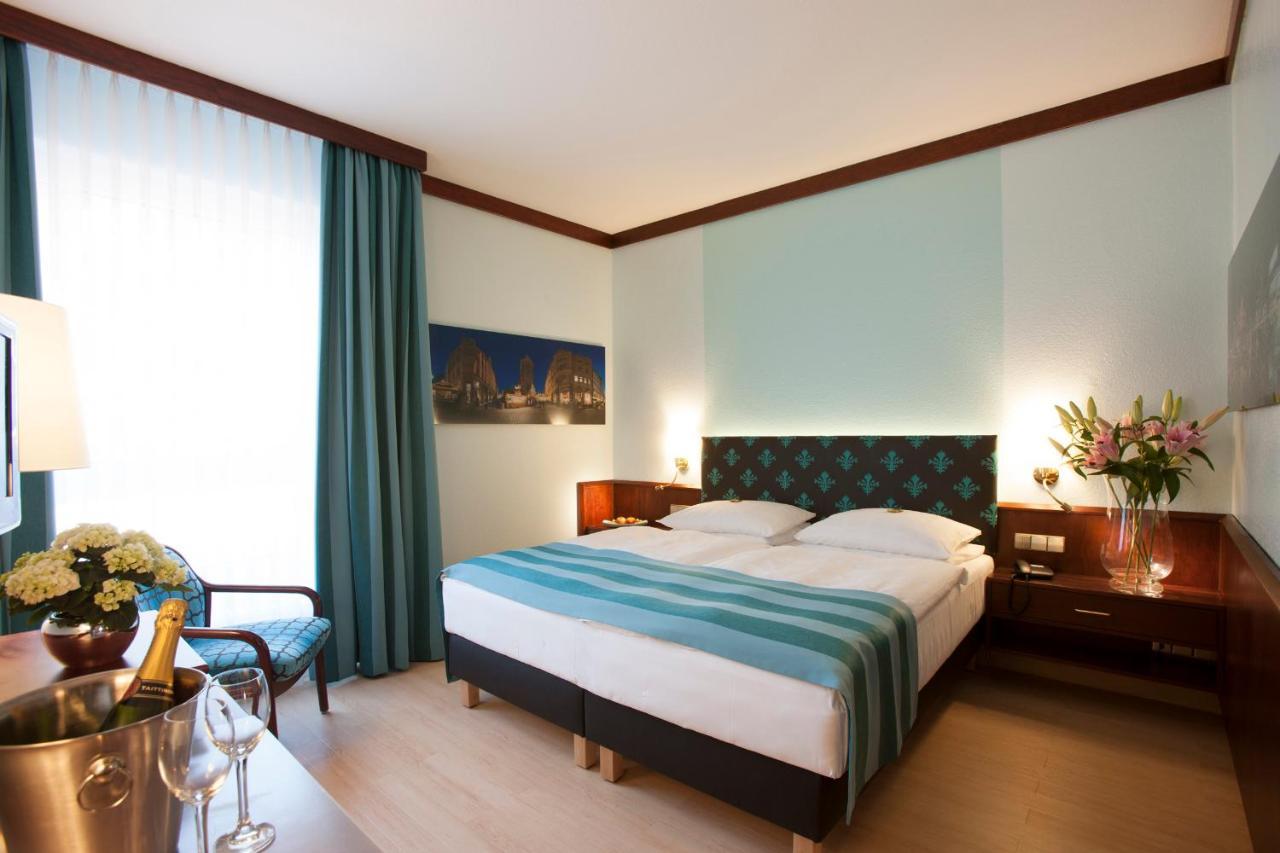 Leine Hotel Pattensen Zewnętrze zdjęcie