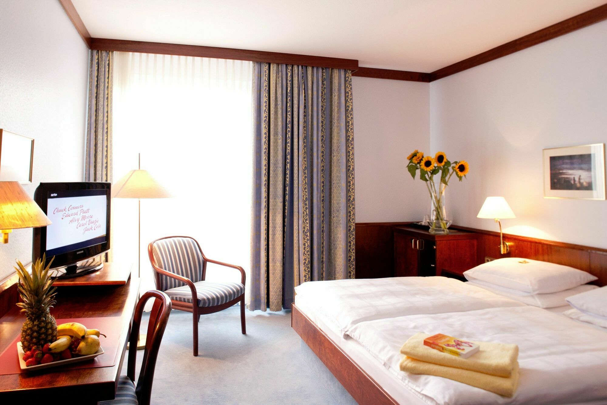 Leine Hotel Pattensen Zewnętrze zdjęcie